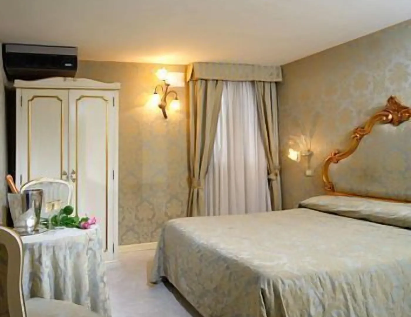 Hotel San Giorgio Venice 3*,  Italy