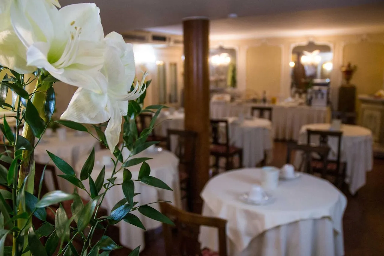 Hotel San Giorgio Veneza 3*,