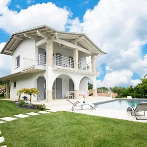Bocciolo Del Garda Villa Manerba del Garda