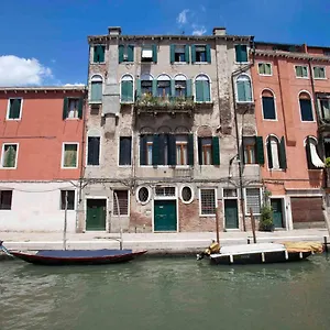 Di.gianfranco Piano Nobile Apartamento